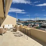 Au Coeur D Un Port *